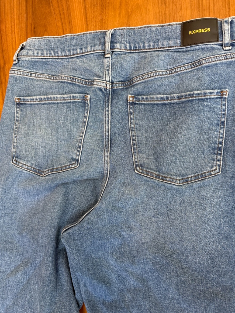 👖 Express High Rise Button-Fly Wide Leg Jeans 👖 - Picture 4 of 5